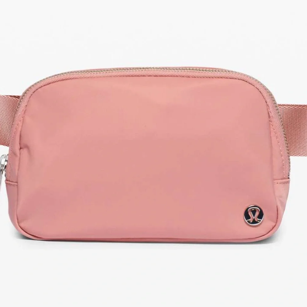 Lululemon Everywhere Belt Bag *1L
Pink Pastel NWT! - Picture 3 of 6